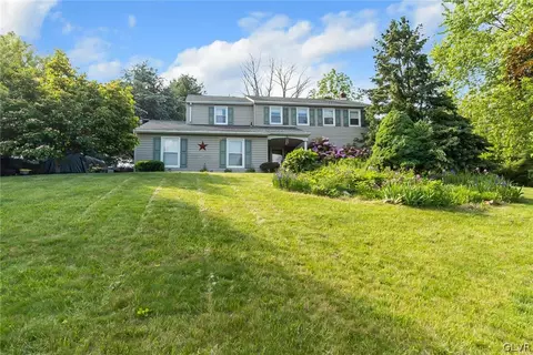 5554 Nina Cir, Coopersburg, PA 18036