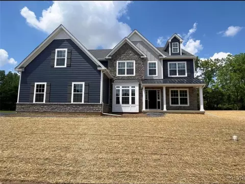 864 Fairview Dr #24, Forks Twp, PA 18040
