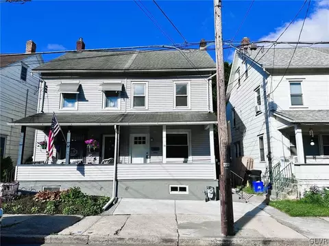 1388 Newport Ave, Northampton, PA 18067
