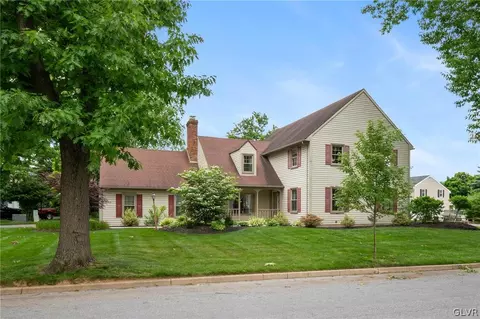 1087 Oldstone Rd, Allentown, PA 18103