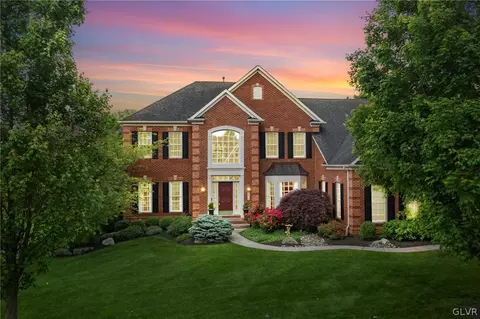 3478 Courtney Dr, Saucon Twp, PA 18034