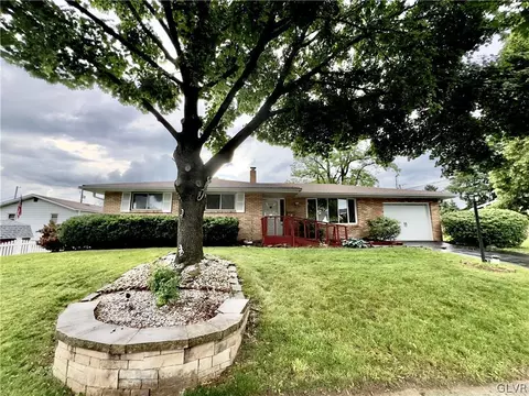 323 Chapel Ave, Allentown, PA 18103