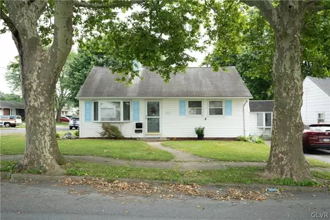 1718 North Blvd, Bethlehem, PA 18017