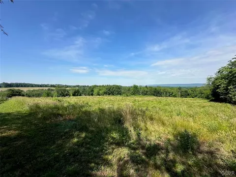 151 Orchard Rd, Mt Bethel Twp, PA 18343