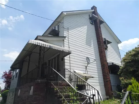 424 E Water St, Coaldale, PA 18218