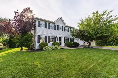 189 Aster St, Nazareth, PA 18064