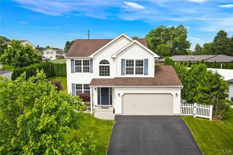 1643 Abigail Ln, Allentown, PA 18104
