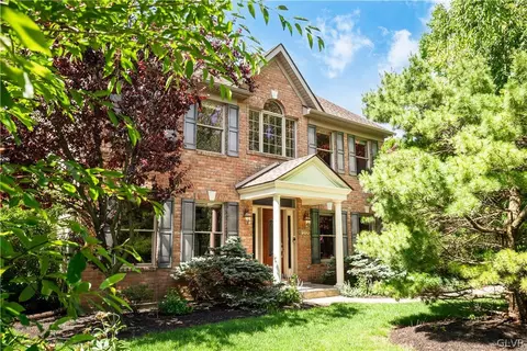 980 Kressler Rd, Allentown, PA 18103