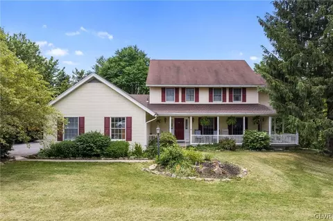 2366 Heffner Rd, Fogelsville, PA 18051
