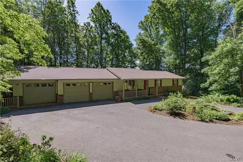 9606 Ponderosa Ct, Kempton, PA 19529