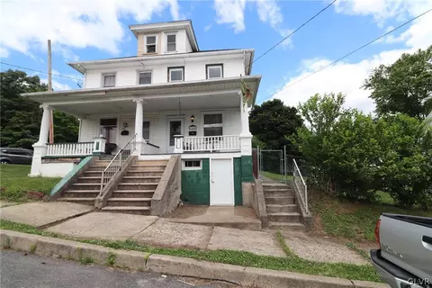 242 Carbon St, Lehighton Borough, PA 18235