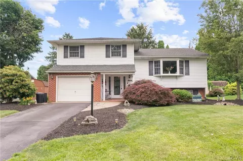 2610 Swanson St, Palmer Township, PA 18045