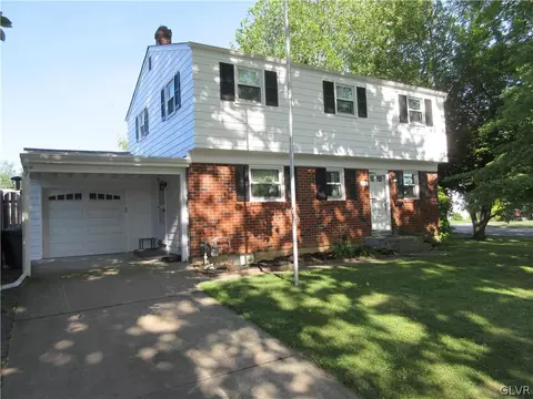 2175 Herbert Dr, Bethlehem, PA 18018