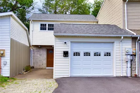 62 Covington Pl, Catasauqua, PA 18032
