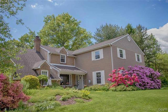 1706 Lotus Dr, Macungie Twp, PA 18069