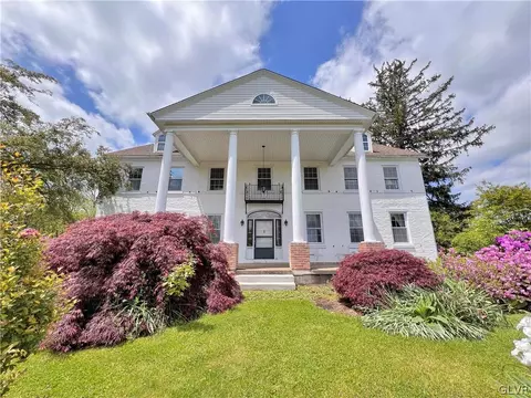 10 Wheeler Ln, Washington Twp, PA 19503