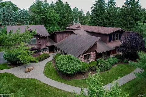 833 Yorkshire Rd, Allentown, PA 18103
