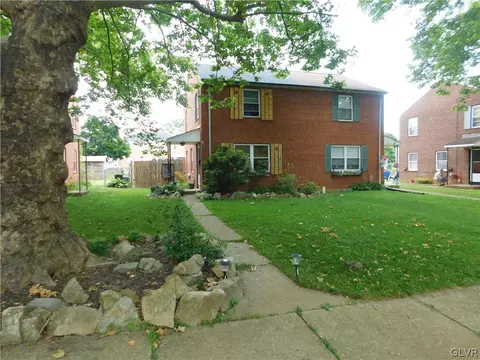 211 Palmer St, Easton, PA 18042
