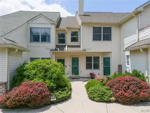 171 Lindfield Cir, Macungie, PA 18062
