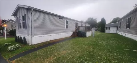 117 Elder Ct, Bath, PA 18014 photo 5