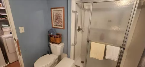117 Elder Ct, Bath, PA 18014 photo 8