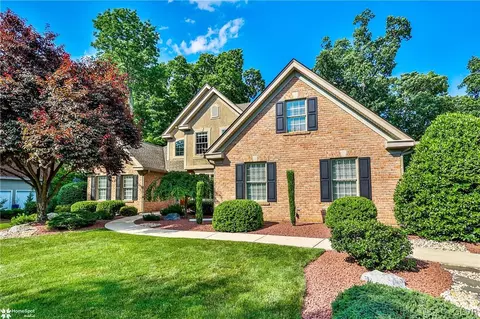 1634 Fieldstone St, Allentown, PA 18106