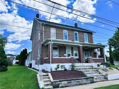 1741 Laubach Ave, Northampton, PA 18067