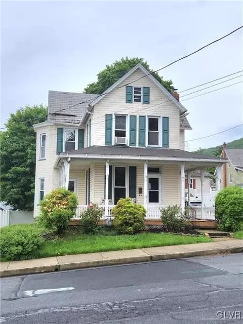 307 N Robinson Ave, Pen Argyl, PA 18072
