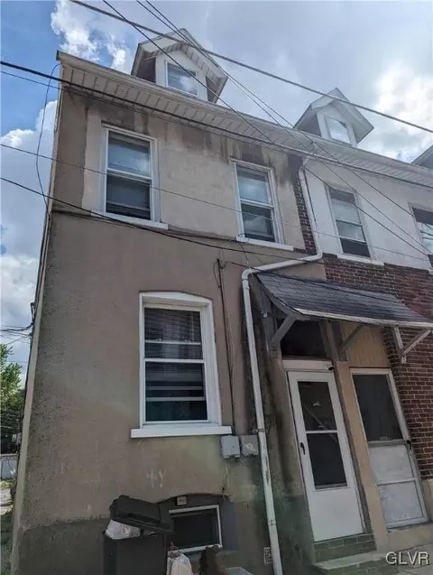 1616 Utica St, Allentown, PA 18102