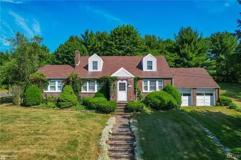 1245 Kunkletown Rd, Saylorsburg, PA 18353