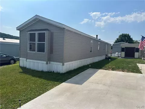1034 Birch St, Laurys Station, PA 18059