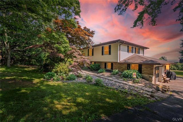 140 Rolling View Dr, Kunkletown, PA 18058