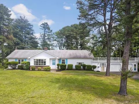 461 N 9th St, Lehighton Borough, PA 18235