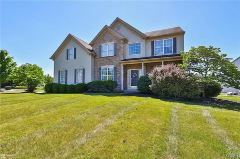 301 Springfield Way, Palmer Township, PA 18045