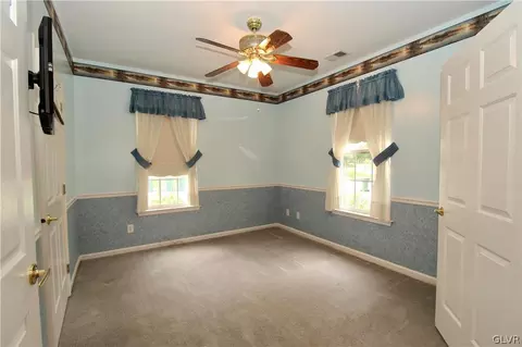 1853 Gregory, Hellertown Boro, PA 18055 photo 15