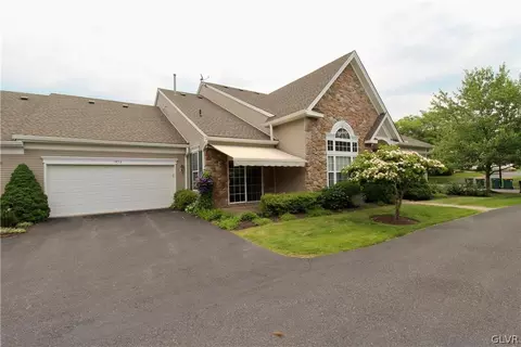 1853 Gregory, Hellertown Boro, PA 18055 photo 2