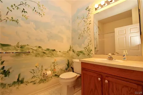 1853 Gregory, Hellertown Boro, PA 18055 photo 21