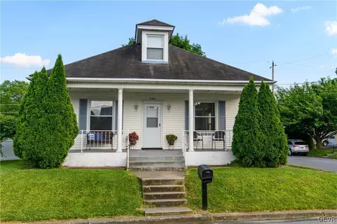 4046 Nicholas St, Palmer Township, PA 18045