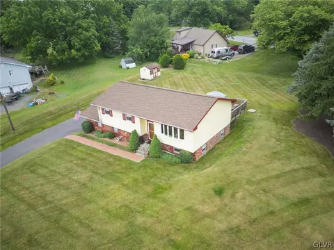 497 Bauer Rd, Bath, PA 18014 photo 7