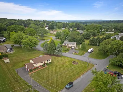 497 Bauer Rd, Bath, PA 18014 photo 5