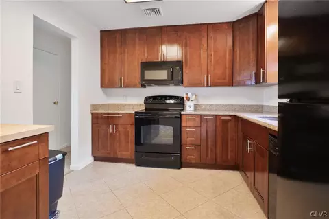 497 Bauer Rd, Bath, PA 18014 photo 14