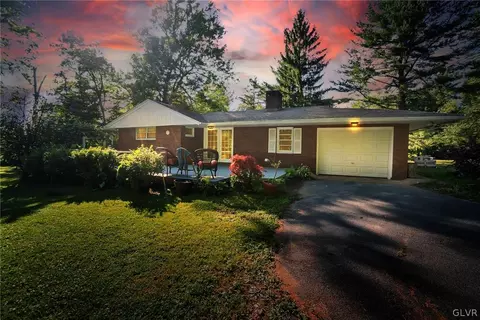 1812 Emmaus Ave, Allentown, PA 18103