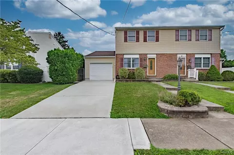 1543 Riegel St, Hellertown, PA 18055