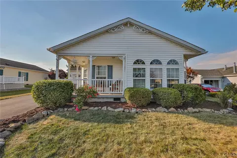 719 Kykuit Pl, Forks Twp, PA 18040