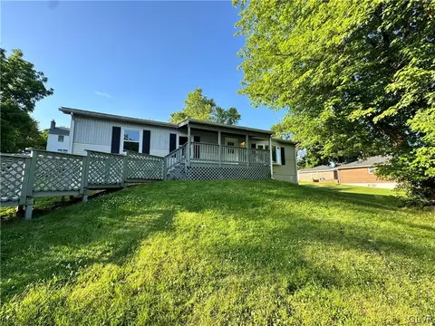 2935 Washington St, Bethlehem, PA 18020