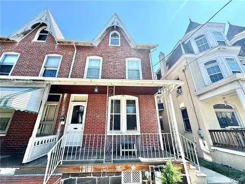 335 E Philadelphia Ave, Shillington, PA 19607