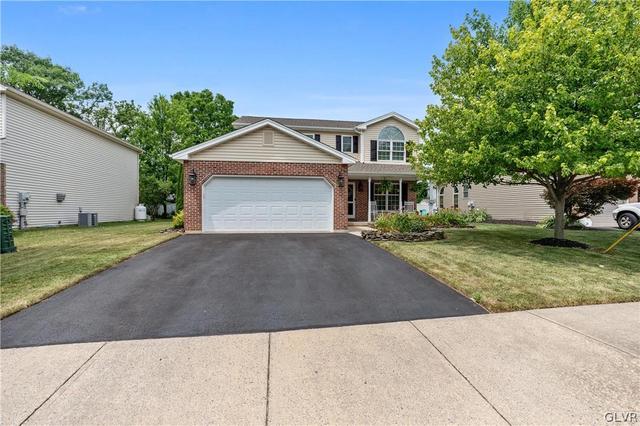 716 Wyandotte St, Catasauqua, PA 18032
