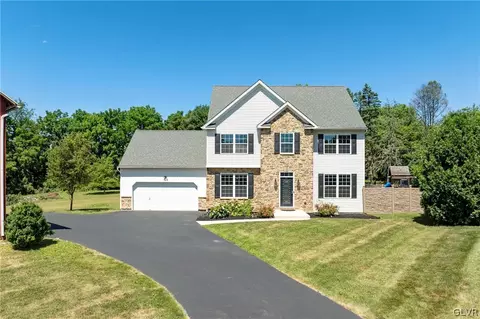 5679 Clauser Rd, Macungie Twp, PA 18069