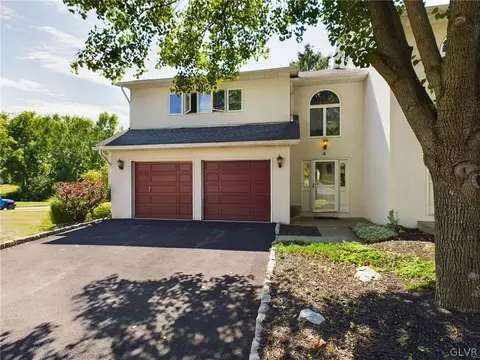 4 Aspen Ct, Forks Twp, PA 18040