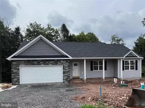 13 Club House Rd, Butler Twp, PA 17921